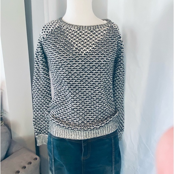 Sparrow Brand Black and White Sweater. - Picture 7 of 9